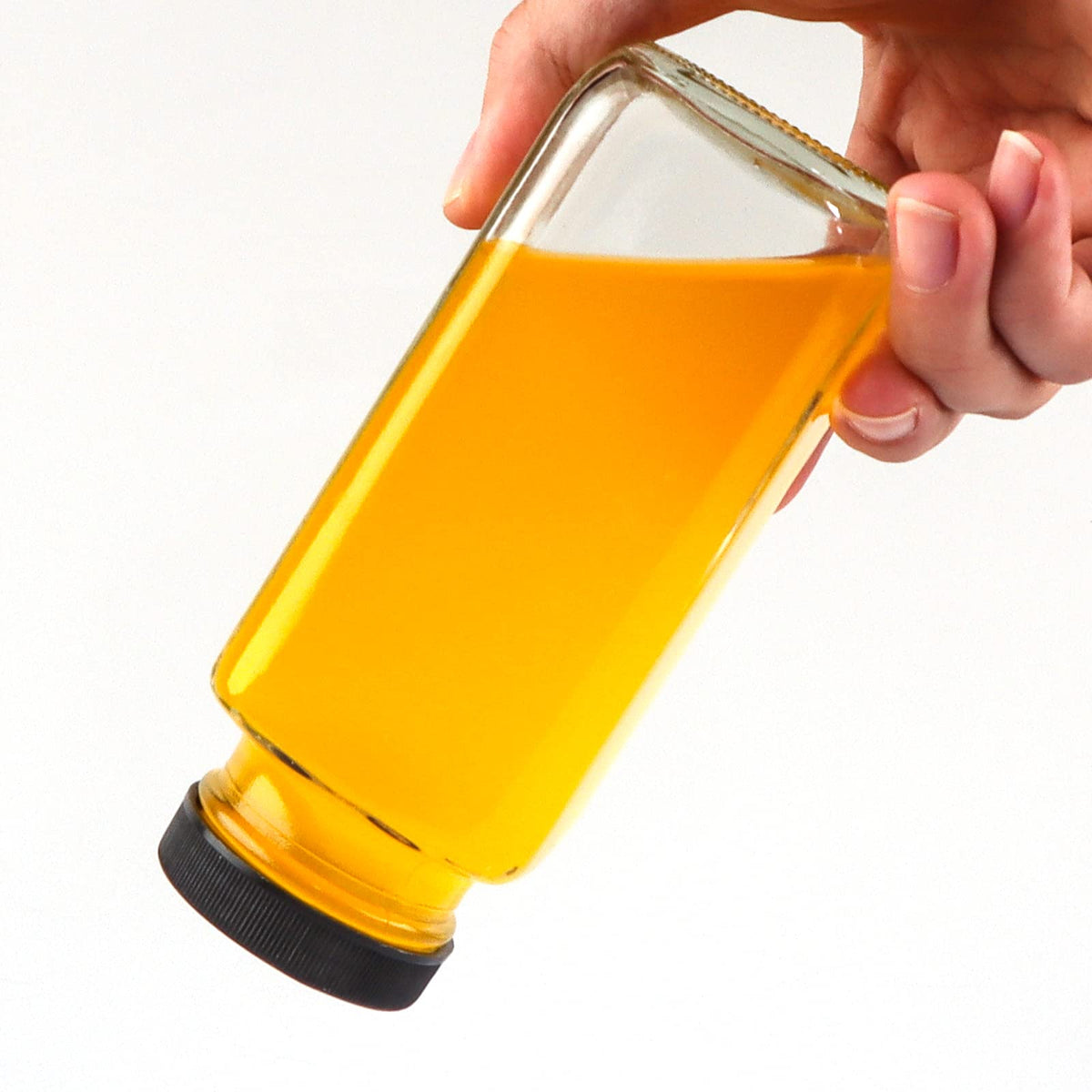 HINGWAH BPA-free glass bottles safe for beverage storage.