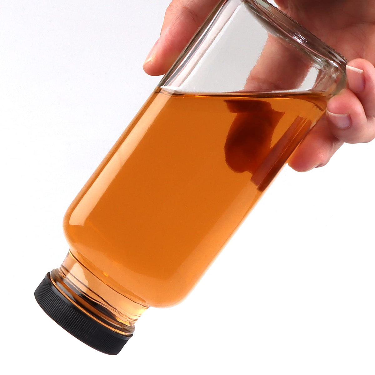 HINGWAH clear glass bottle shows your beverage content at a glance.