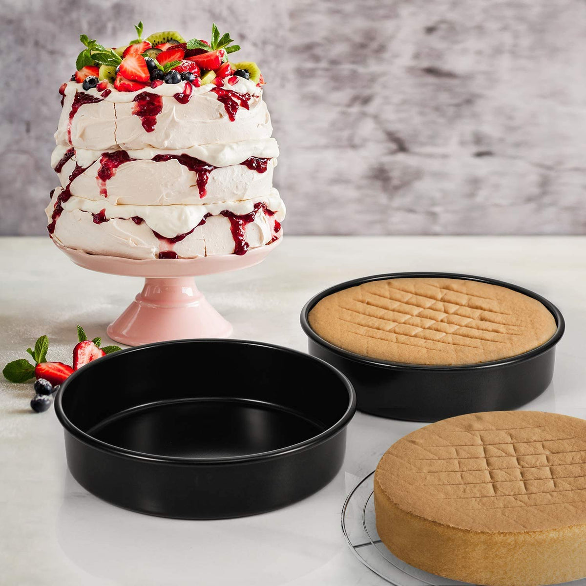 Hiware dishwasher-safe cake pans for convenient cleanup.