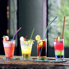 HIWARE dishwasher-safe stainless steel straws make cleanup quick and convenient.