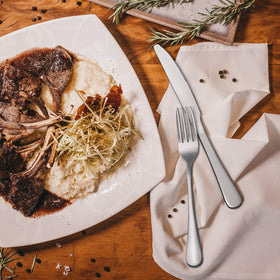 Hiware everyday-use dinner knives designed for long-lasting performance
