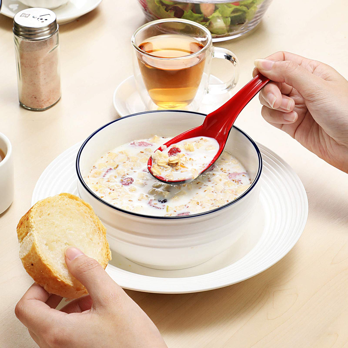 HIWARE notch and hook design prevents spoon from slipping.