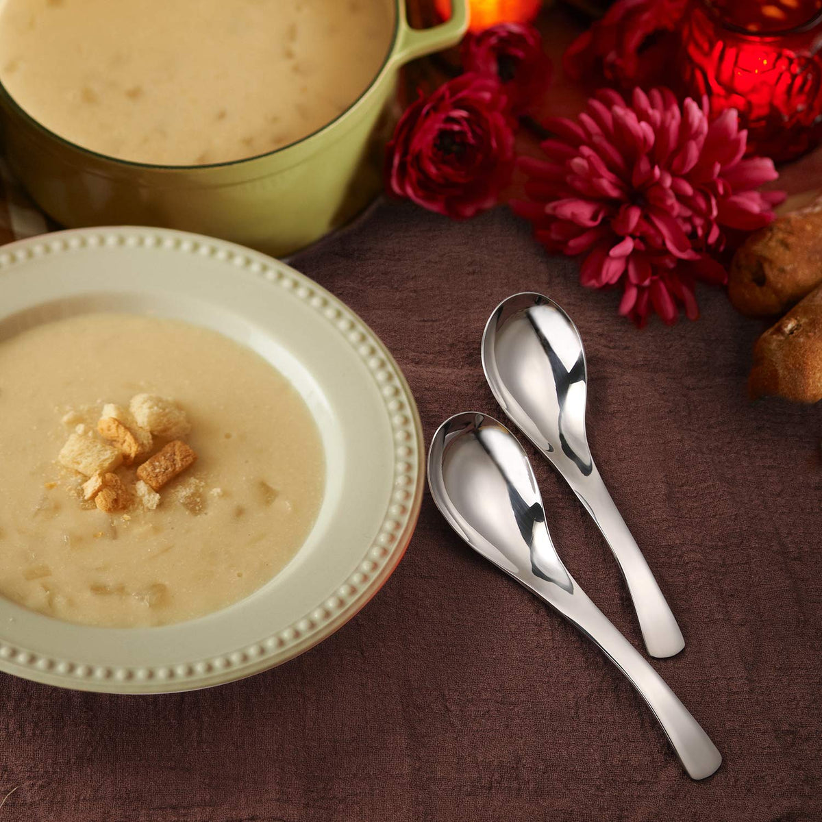 HIWARE polished design adds a modern, elegant touch to tableware