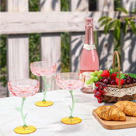 HKSZEH 7-ounce capacity suits champagne, cocktails, and festive mocktails.