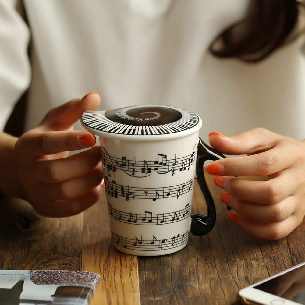 HLJgift mug with spiral keyboard lid, a stylish and functional accessory