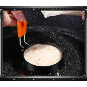 HLMOptimo silicone oil brush included for easy, even greasing.