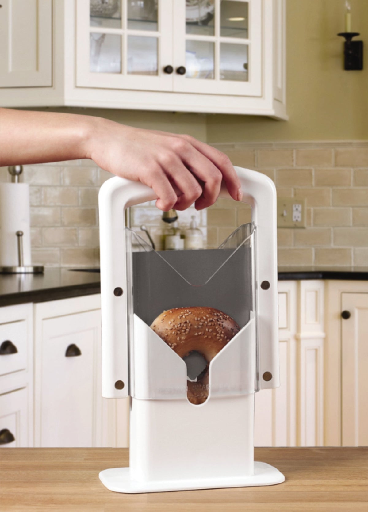 Hoan Bagel Biter durable plastic body supports daily use.