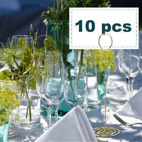 Hoewina table card holder with enlarged base for stable display.