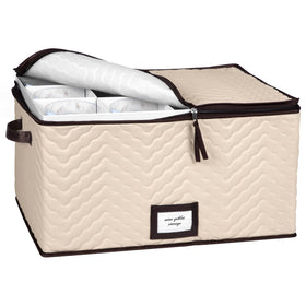 HOLDN’ STORAGE reinforced carry handles simplify transporting glassware.