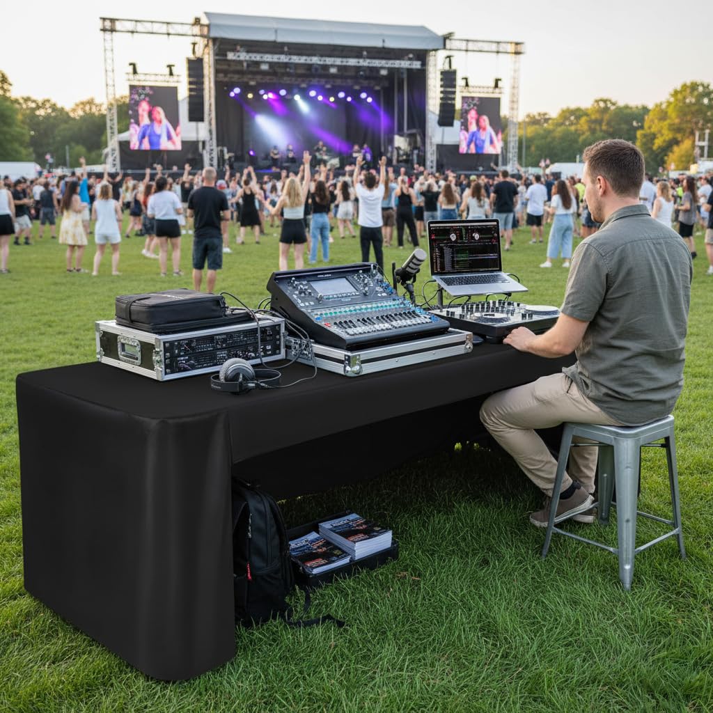 HolidayIdeas 3-sided open-back design provides legroom for staff and guests.
