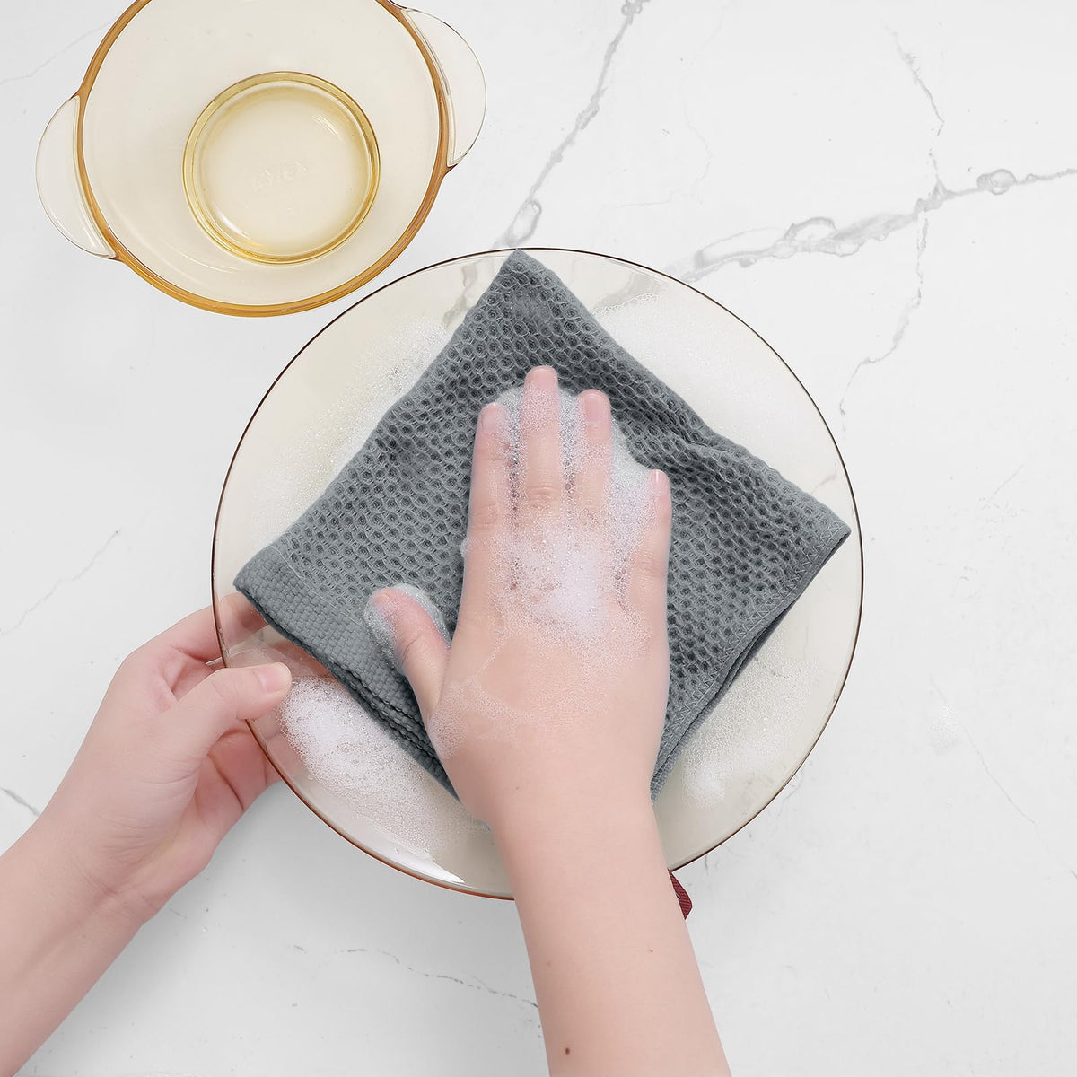 Homaxy 12-inch dishcloths provide lightweight, breathable drying for counters and dishes