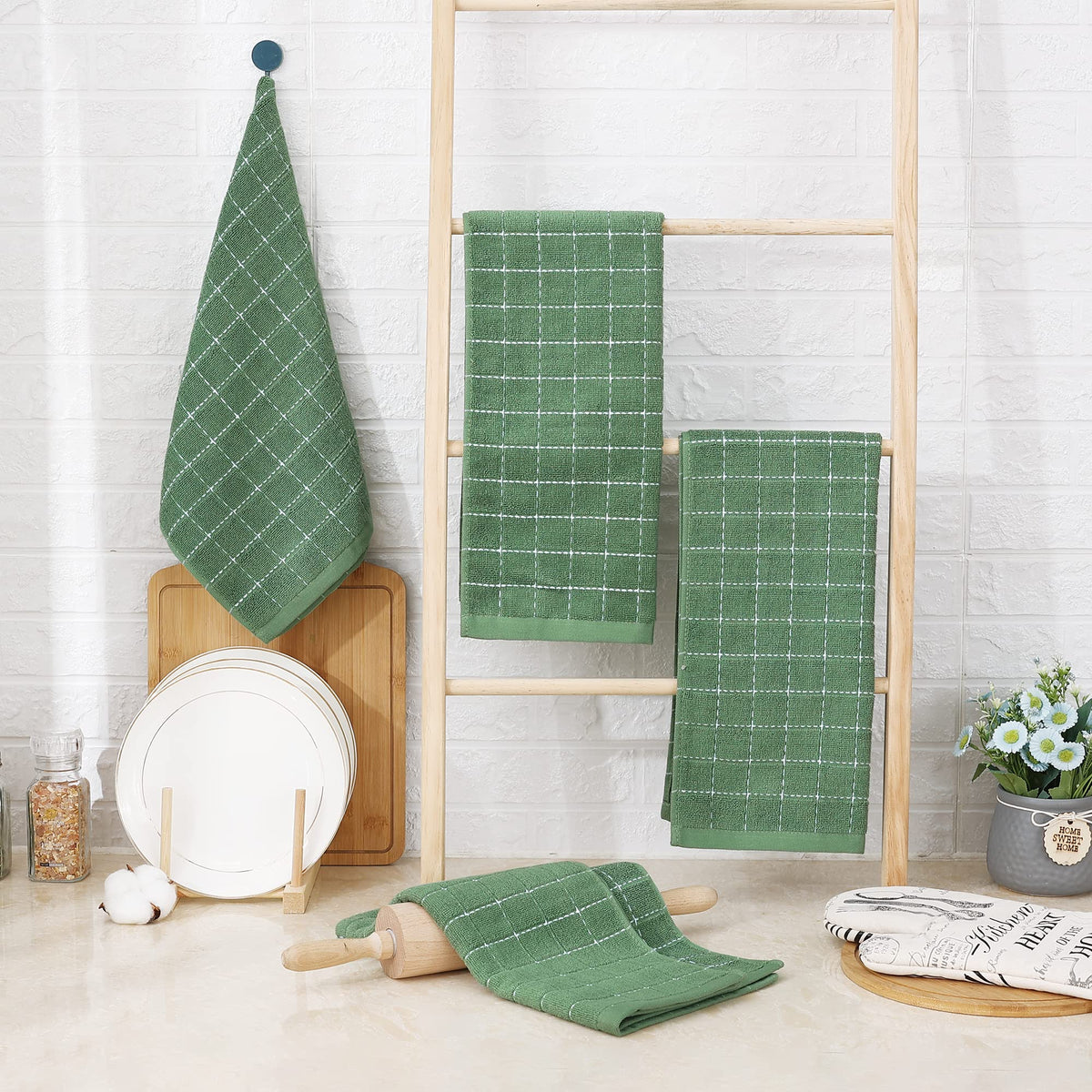Homaxy 13x28-inch towels provide broad coverage for dish drying