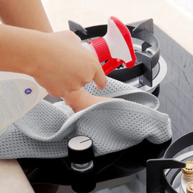 Homaxy towels with easy-care guidance for cold wash and low tumble dry to preserve absorbency