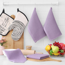 Homaxy kitchen dishcloth in use for wiping countertops and cookware.