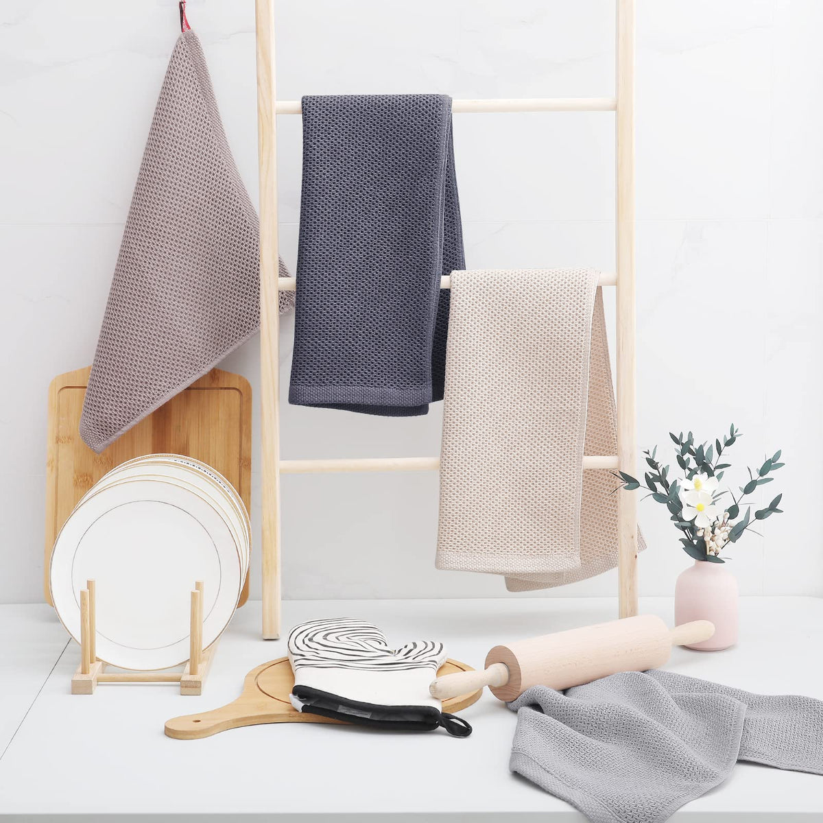 Homaxy soft dish towels protect delicate cookware during drying