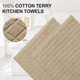 Homaxy terry closeup showing dense pile and high absorbency in action.