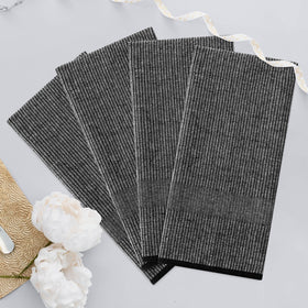Colorful Homaxy towels to brighten kitchen decor