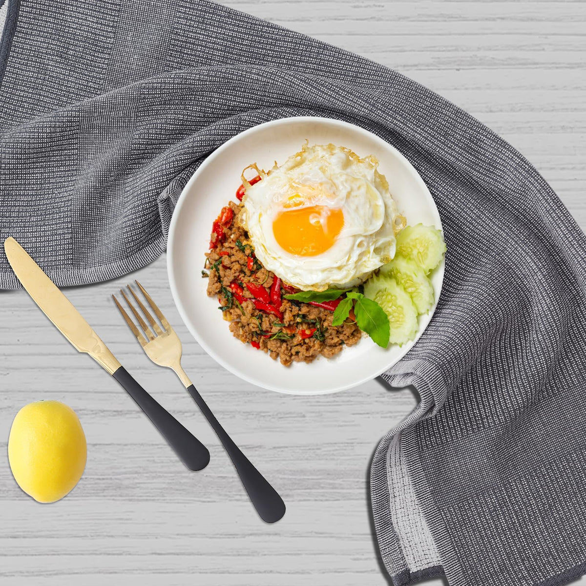 Large 18x28 inch size covers more area for drying dishes.