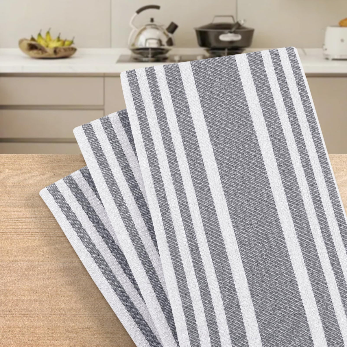 Homaxy 6-pack kitchen towels provide versatile cleaning options.