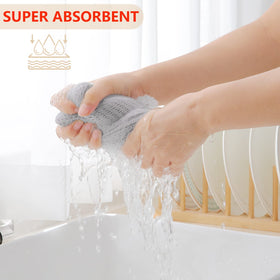 Homaxy ultra-soft towels demonstrating strong absorbency and fast drying for kitchen cleanup
