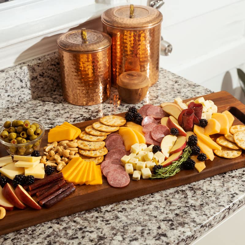 Home Beets gift-ready serving board for housewarmings and celebrations