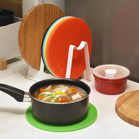 HomEdge silicone trivet, multipurpose use, acts as spoon rest and coaster.