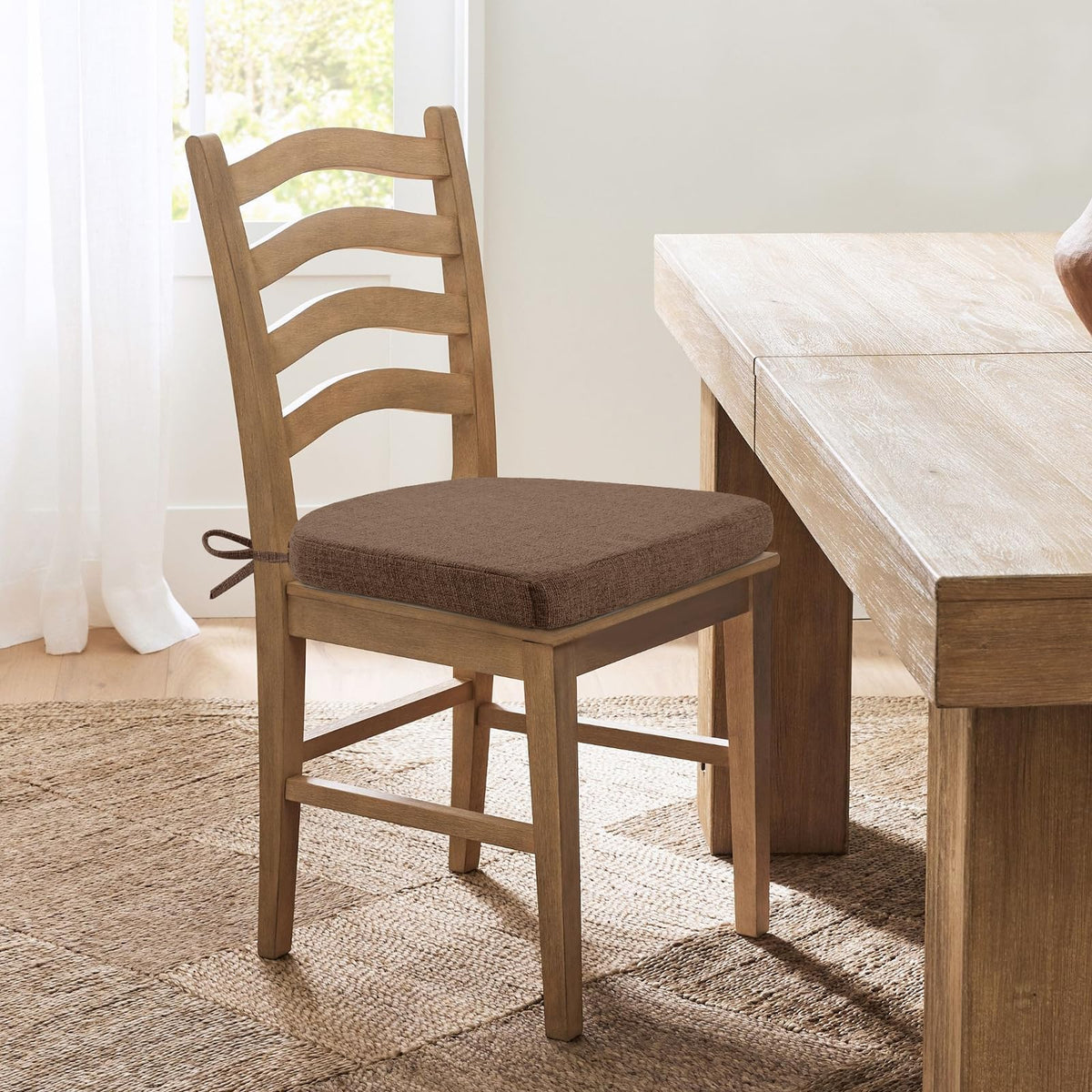 Set of four cushions ideal for family meals and gatherings