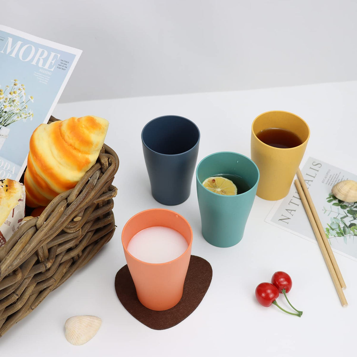 Homienly dishwasher-safe wheat straw cups easy to clean after meals.