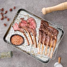 Homikit 1-inch deep sides prevent spills during roasting.