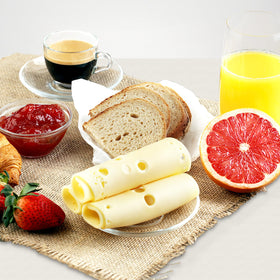 Homing wipe-clean design enables quick cleanup after meals.