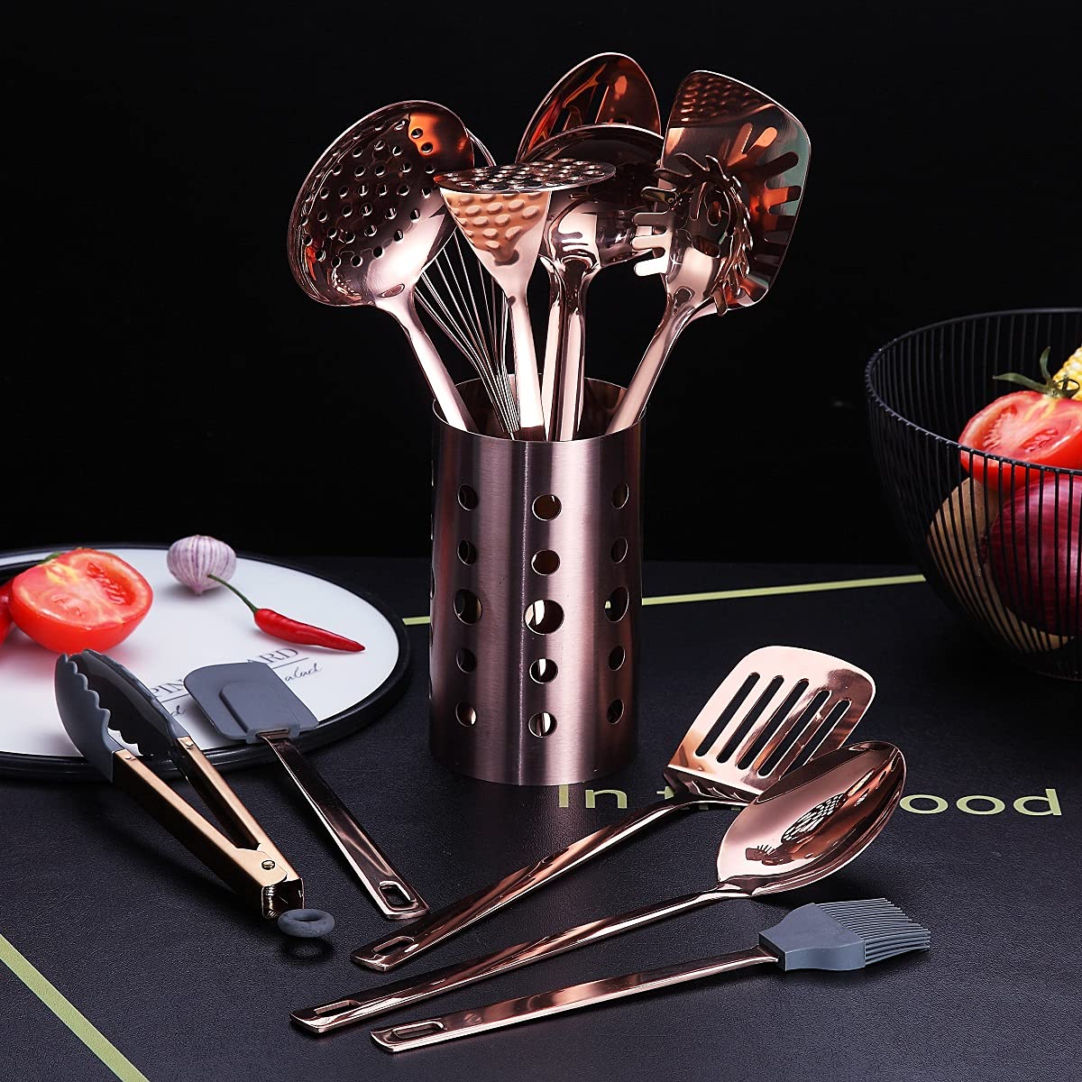 HOMQUEN pasta server with rose gold plating for serving pasta neatly
