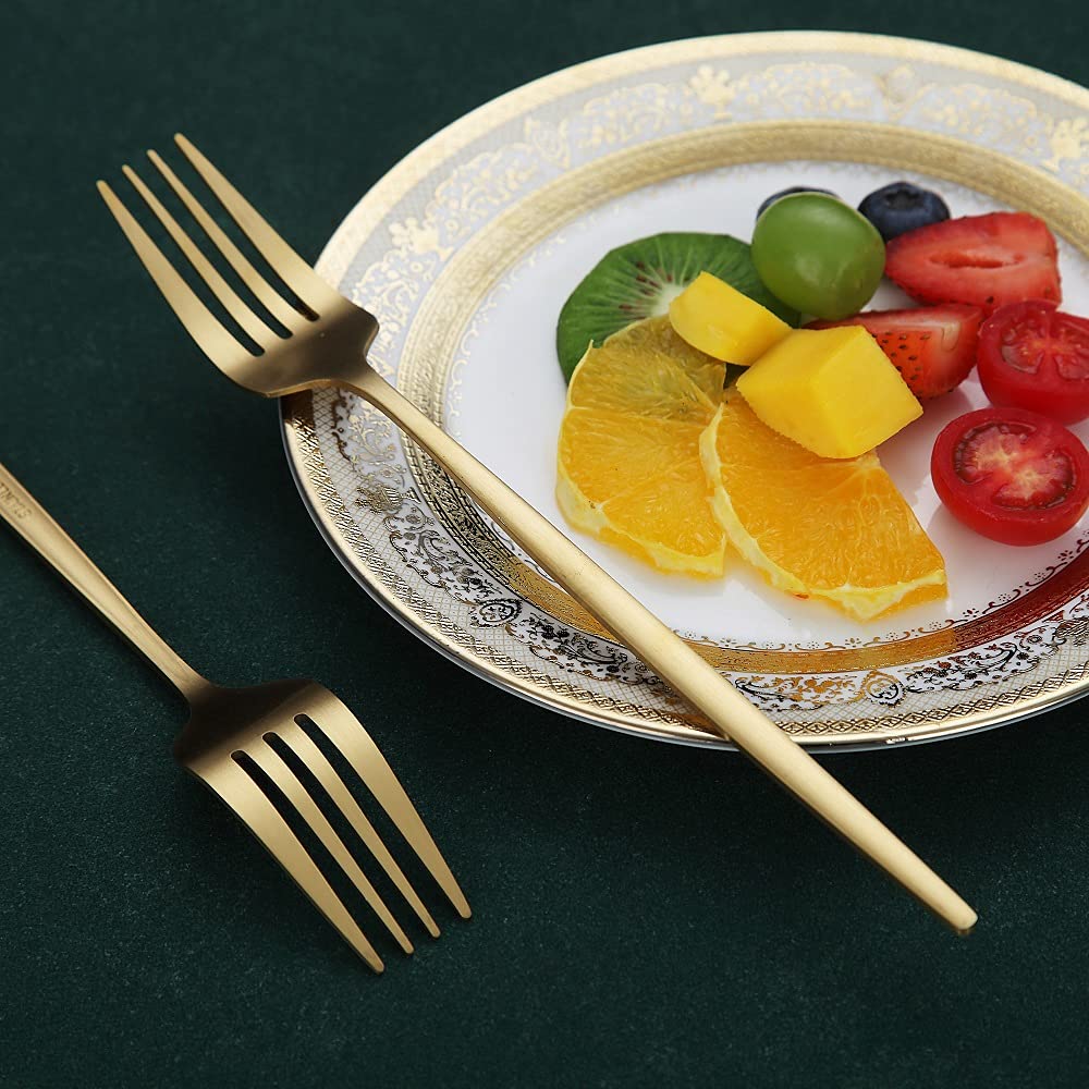 HOMQUEN dishwasher-safe gold forks simplifying post-dinner cleanup