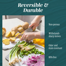 HOMWE three-piece cutting boards—medium board for daily prep on countertops.