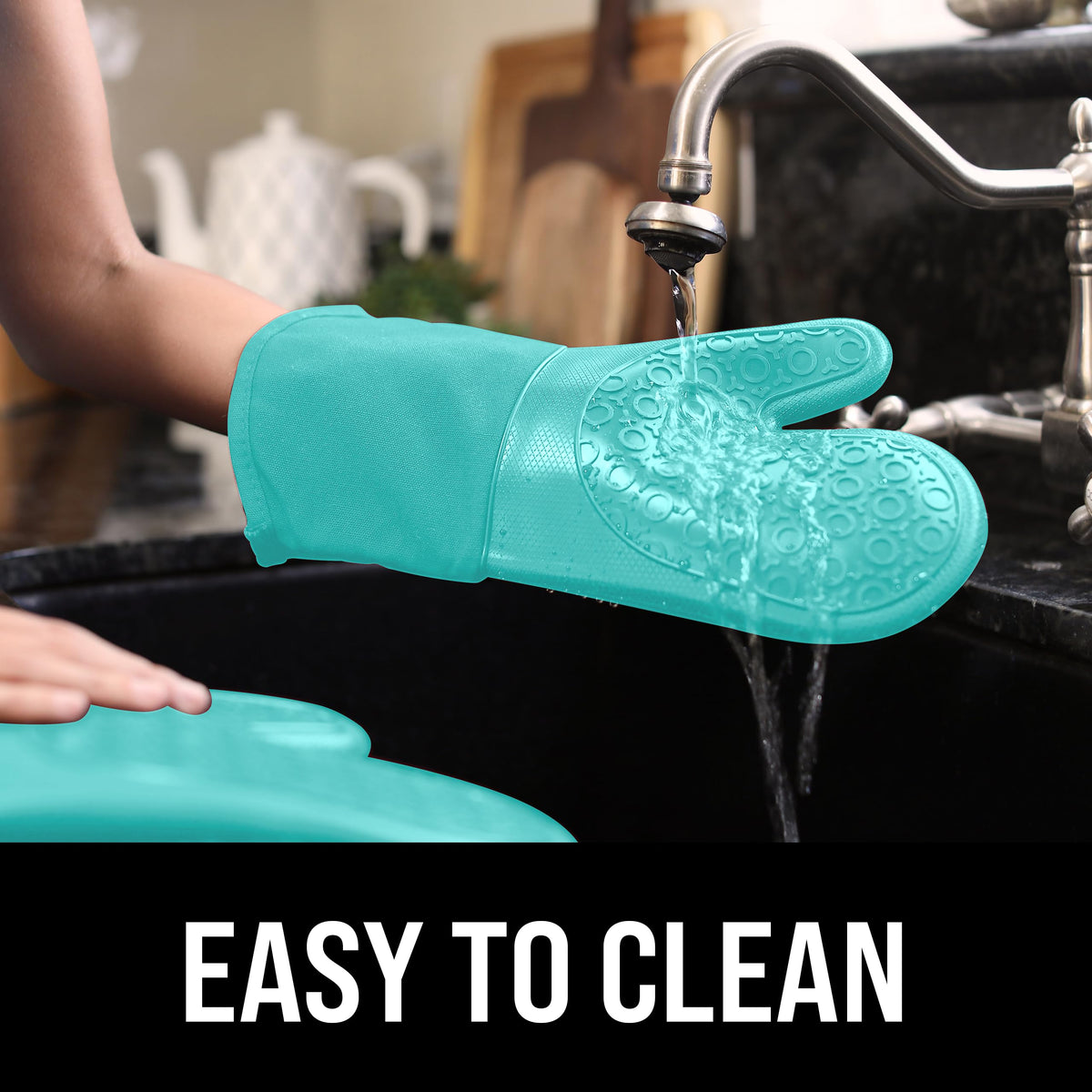 HOMWE machine-washable silicone oven mitts simplify cleanup after cooking