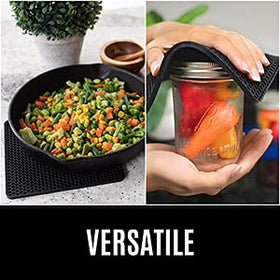 HOMWE durable quilted cotton lining adds comfort for extended cooking sessions.