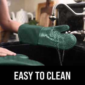 HOMWE oven mitt is machine washable for easy care