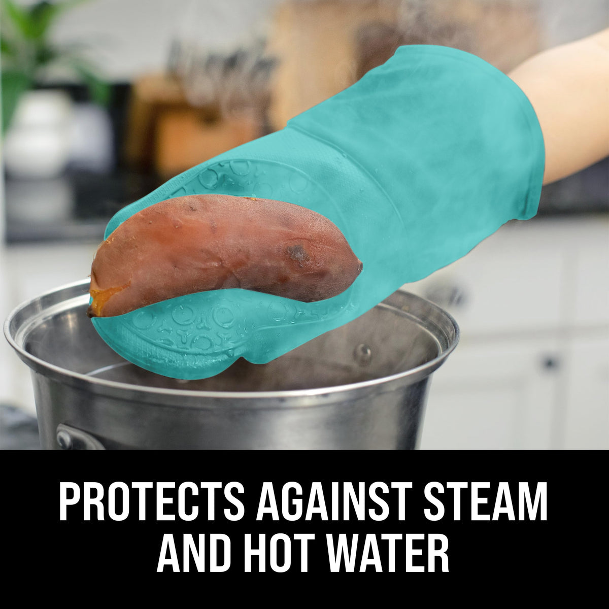 HOMWE thick cotton liner adds comfort and protection during cooking and oven use