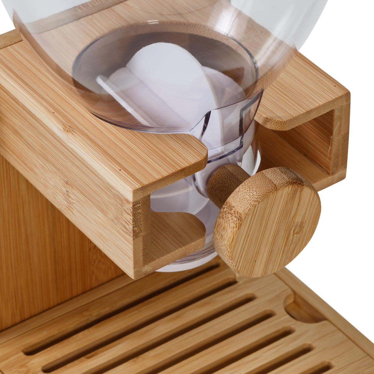 Honey-Can-Do crumb-tray feature simplifies cleanup after snacks