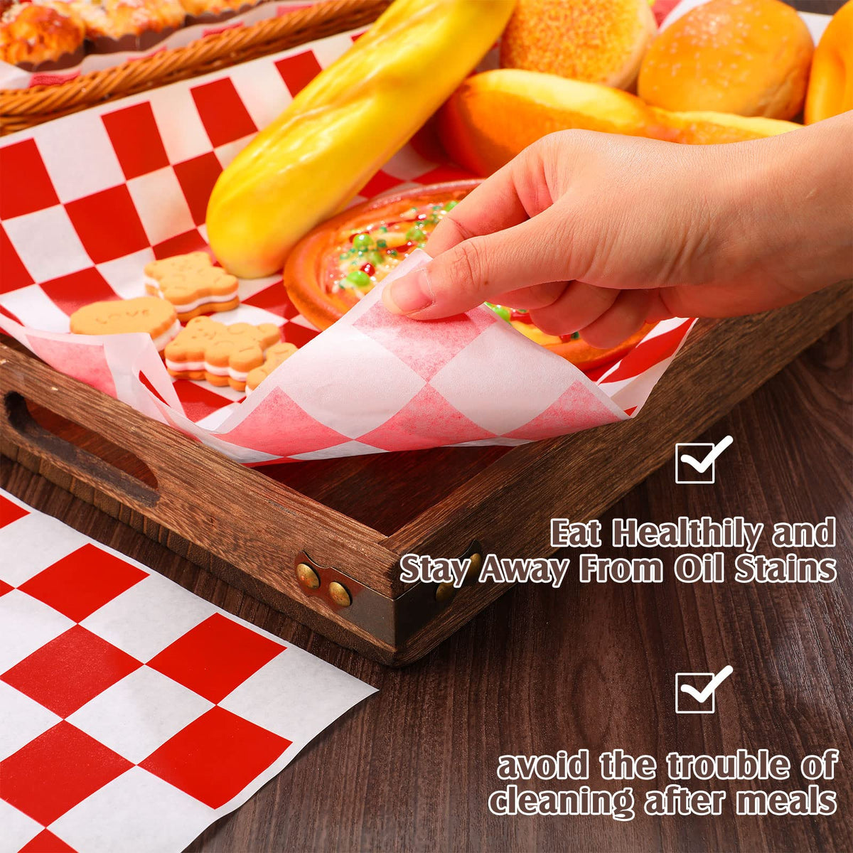 Honeydak bakery deli paper checkered design enhances presentation and prevents sticking on plates