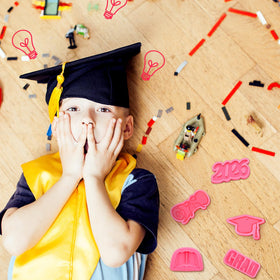Honeydak five-piece graduation mold set boosts baking creativity