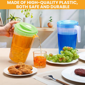 Honeydak pitcher with measurement marks for precise mixing