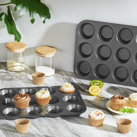 Hongbake includes 120 parchment liners for quick prep and cleanup.