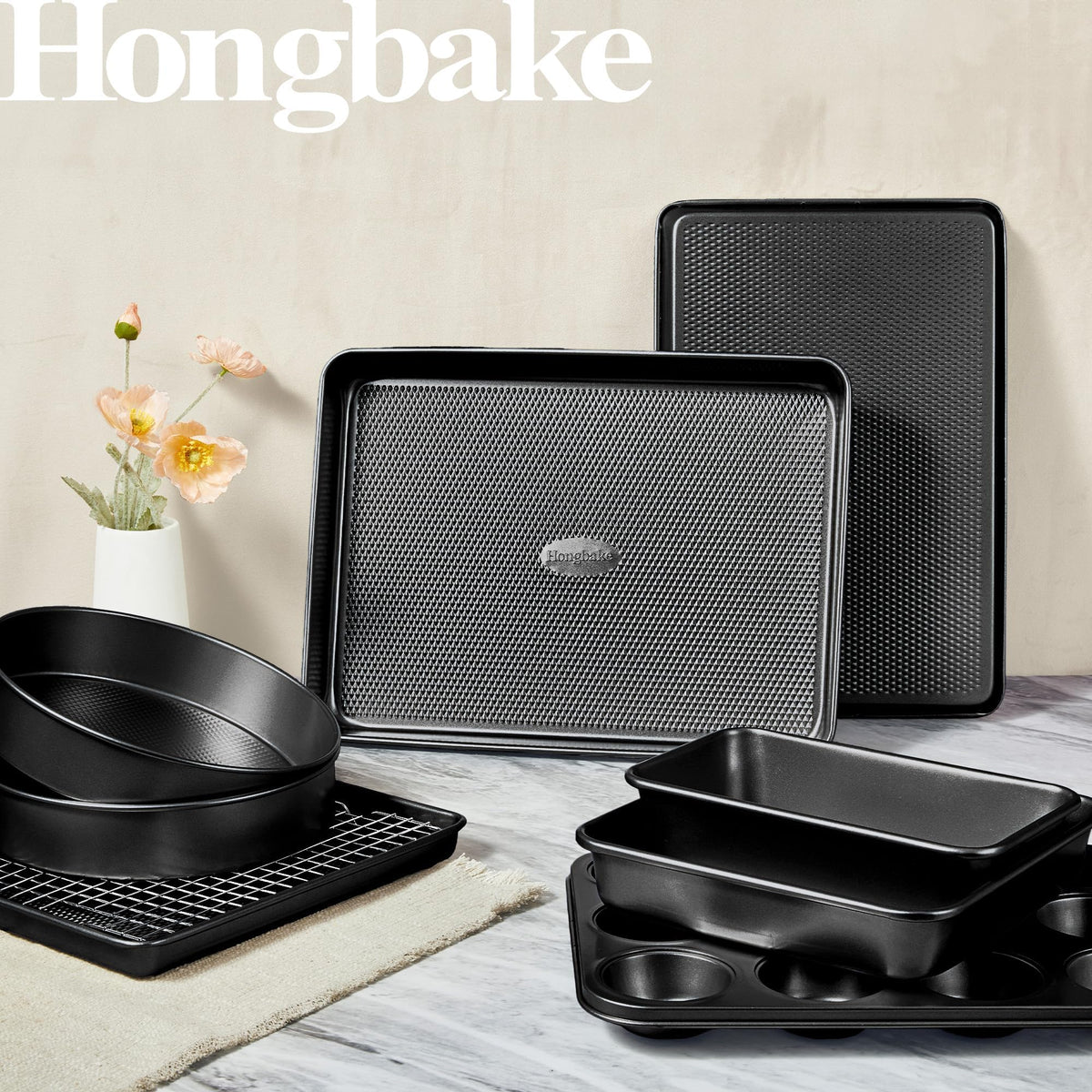 HONGBAKE 9 piece baking set enables versatile baking and roasting at home