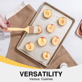 Two-pack set delivers durable bakeware value for kitchens