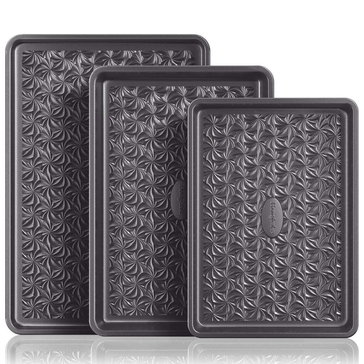 HONGBAKE quarter sheet pan with nonstick finish for effortless release and fast cleanup.