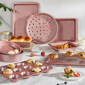 HONGBAKE wide grips bakeware for easy handling and secure grip during baking