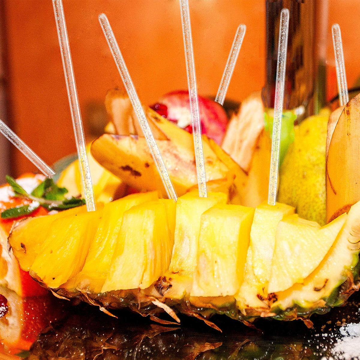 Honoson party and event service swizzle sticks for easy sharing