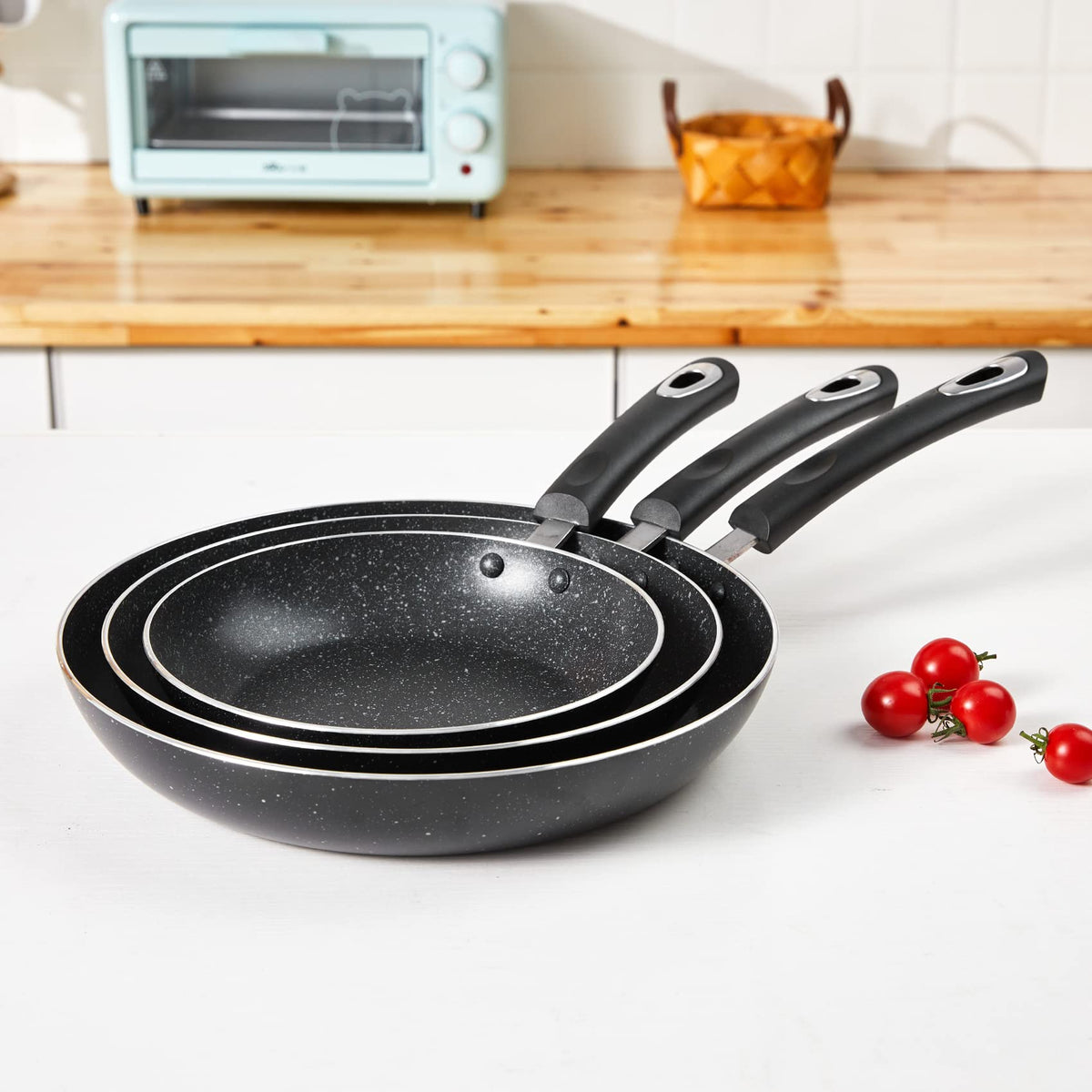 HooJay easy-clean surface simplifies cleanup after busy weeknight dinners.