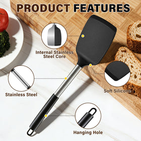 Hoosook solid spoon glides through sauces without scratching.