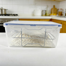 HoPliGhe Breader Bowl blue lid compact design fits small kitchens